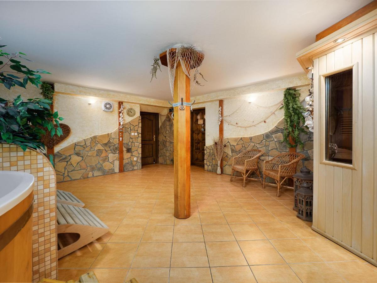 Willa Roztoka & Spa - Idealne Miejsce Dla Twojej Rodziny บุโควินา ทัตซานสกา ภายนอก รูปภาพ