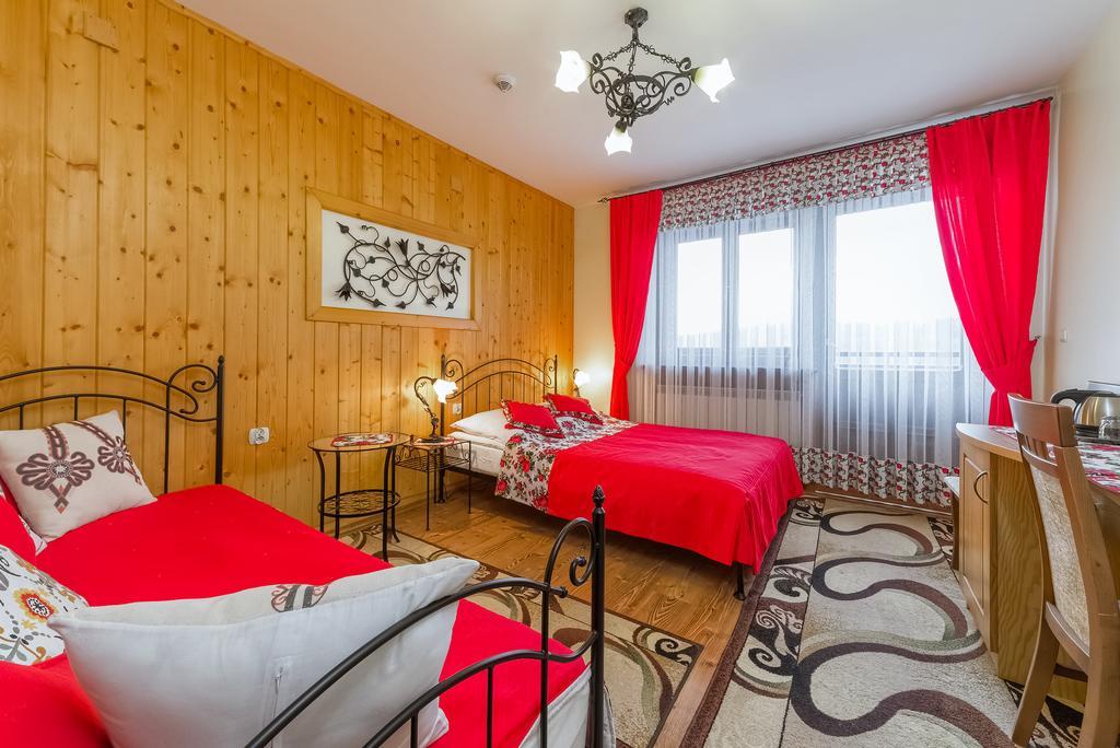Willa Roztoka & Spa - Idealne Miejsce Dla Twojej Rodziny บุโควินา ทัตซานสกา ภายนอก รูปภาพ