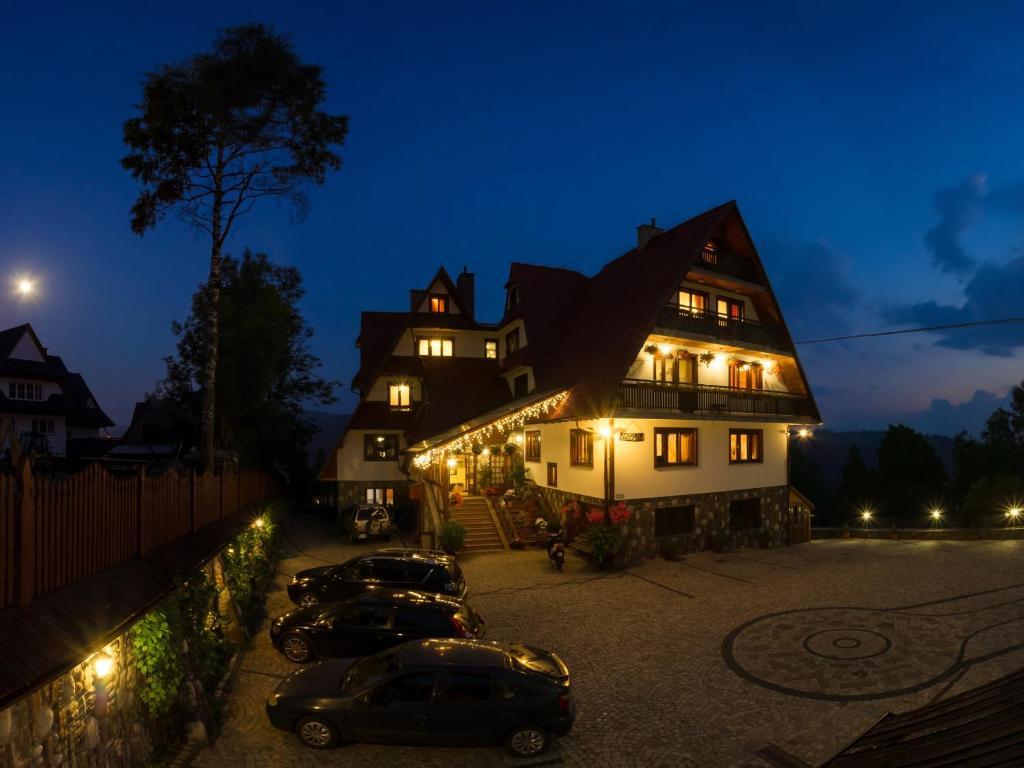Willa Roztoka & Spa - Idealne Miejsce Dla Twojej Rodziny บุโควินา ทัตซานสกา ภายนอก รูปภาพ