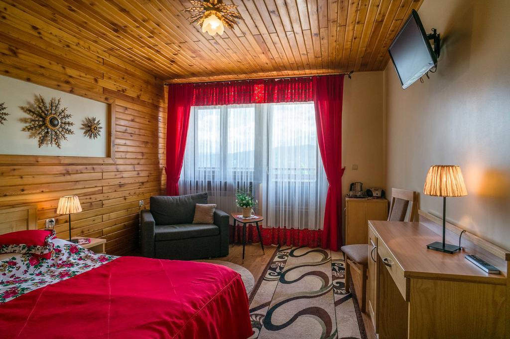 Willa Roztoka & Spa - Idealne Miejsce Dla Twojej Rodziny บุโควินา ทัตซานสกา ภายนอก รูปภาพ